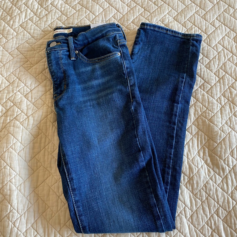 NWOT Levi’s 314 Shaping Straight